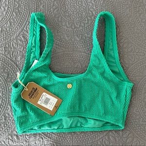 Billabong bikini top. NWT